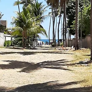 https://condominio-mandakaru-residence-12.portodegalinhashotels.com